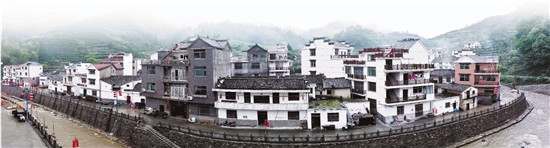 【砥砺奋进的五年】人人有事做 家家有收入 【砥砺奋进的五年】人人有事做 家家有收入