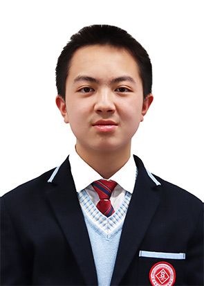 原长城新城校区初2023届2班毕业生  曹安辰