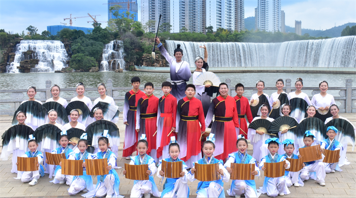 自编自演《合一歌）舞蹈