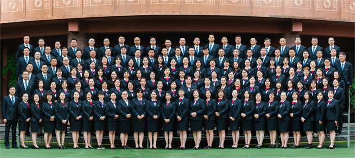 团结奋进的教师集体 团结奋进的教师集体