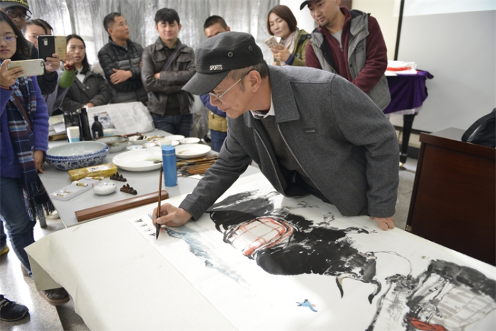 5、国画大师孙建东来我校授课