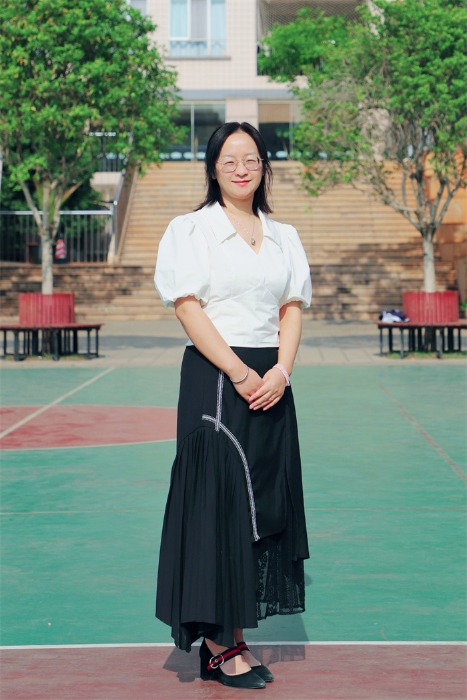 区级骨干教师：钟滢