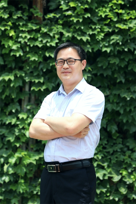 区级教坛新秀：雷朝飞