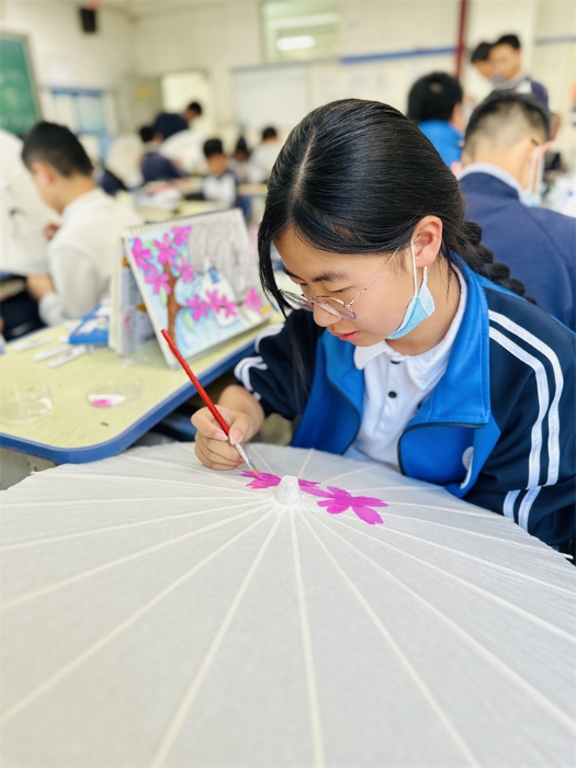 绘制油纸伞 绘制油纸伞