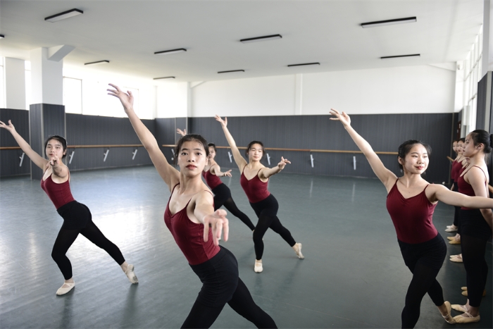 李瑶  （课程场景拍摄）2