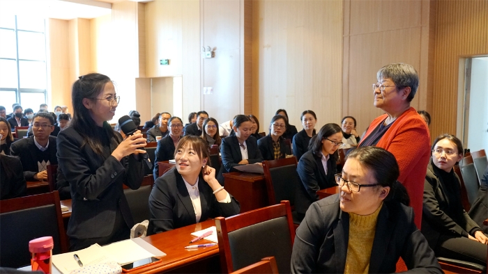 2清华大学心理学系副主任、教授、博士生导师樊富珉教授到校培训教师