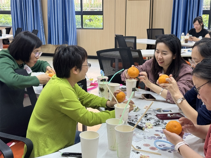 教师心理团辅——正念品橘