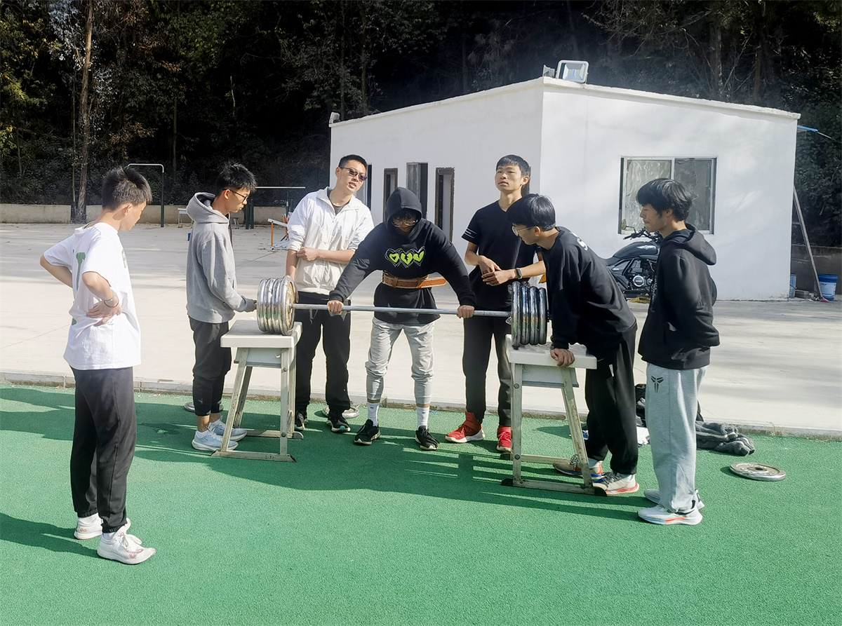 帮助学生攻克难点  全面提高教学效果