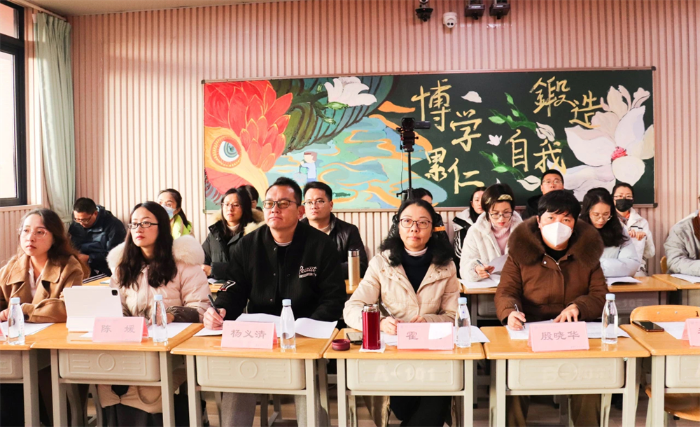 13  西南大学霍静教授到校指导