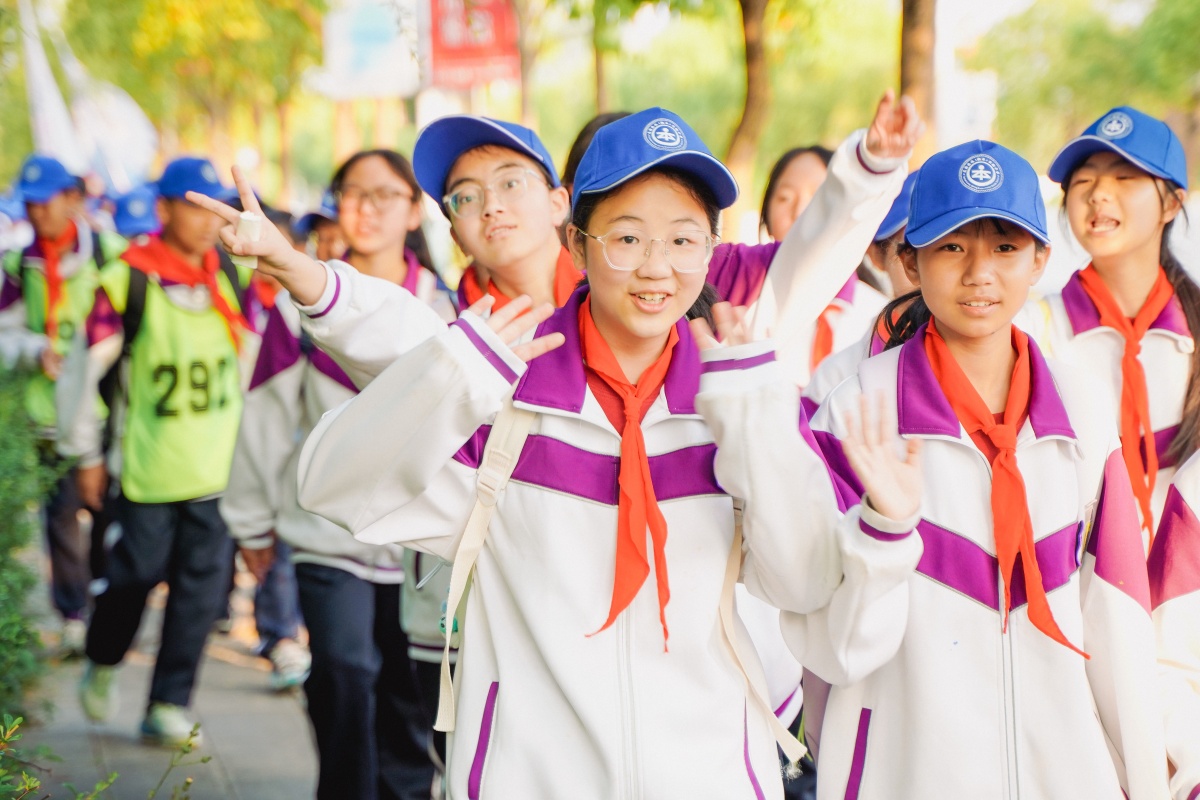 学生向往、家长满意、教师幸福、社会认可