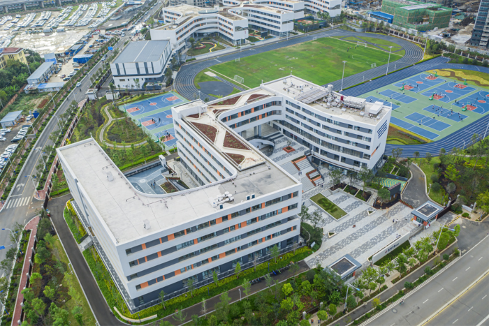 长城新城校区中学部俯视图