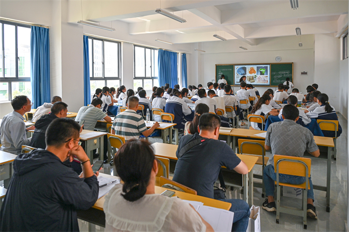 承办通用技术市教研 承办通用技术市教研