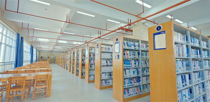 16图书馆内 16图书馆内