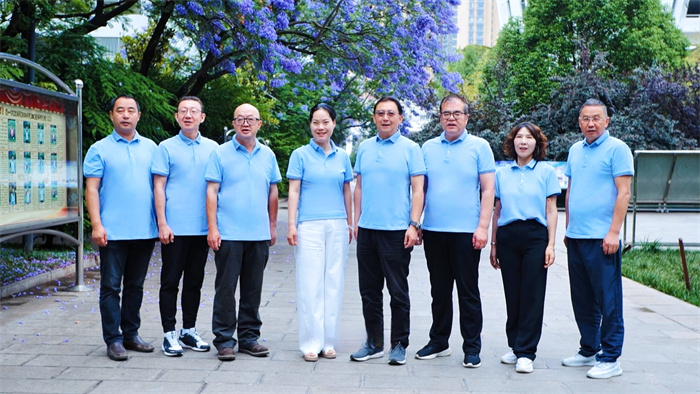 04-部分领导班子合影 04-部分领导班子合影