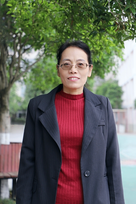 高中物理银龄名师:李双莲 高中物理银龄名师:李双莲