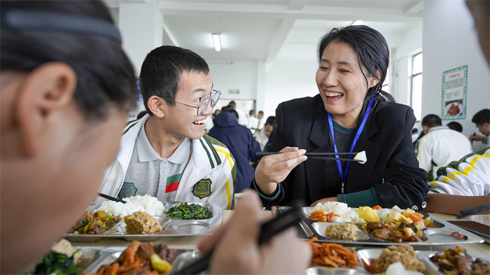 三级陪餐 (3) 三级陪餐 (3)