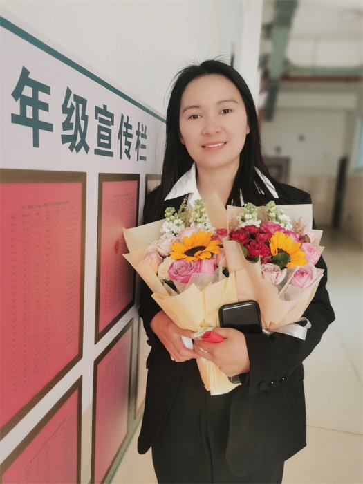 晋宁区级教坛新秀,昆阳街道办优秀教师 矣巧蓉 晋宁区级教坛新秀,昆阳街道办优秀教师 矣巧蓉