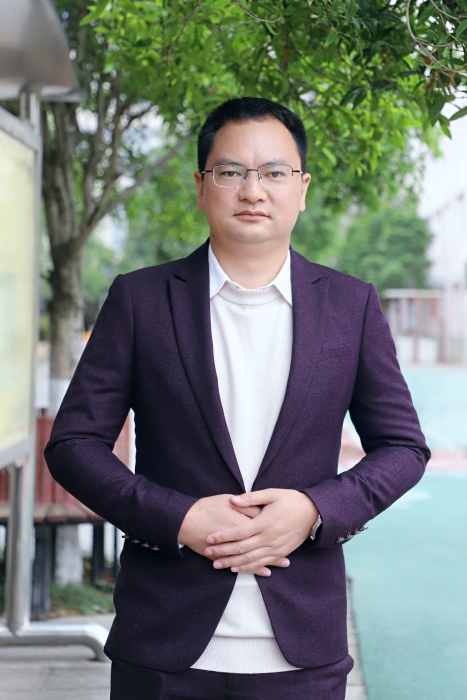 高中物理:周明 高中物理:周明